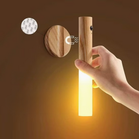 Lampka LED z czujnikiem ruchu i akumulatorem, automatyczne włączanie i oszczędność energii  