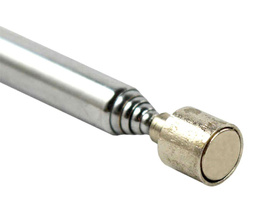 Teleskopowy chwytak magnetyczny 65 cm – magnes 2,7 kg do warsztatu