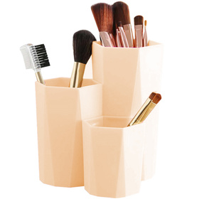 AG605J POJEMNIK NA PĘDZLE DO MAKIJAŻU