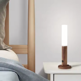 Lampka LED z czujnikiem ruchu i akumulatorem, automatyczne włączanie i oszczędność energii  