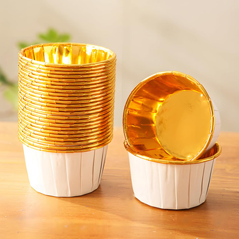 Foremki do babeczek 50 szt. – biało-złote papilotki do muffinek i deserów