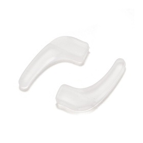 Zestaw do naprawy okularów – śrubki, noski, śrubokręt, pęseta i ściereczka