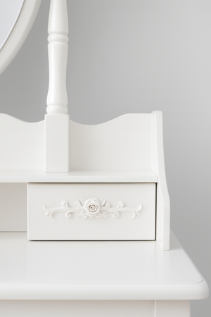 oaletka drewniana biała z obrotowym lustrem i taboretem CALM