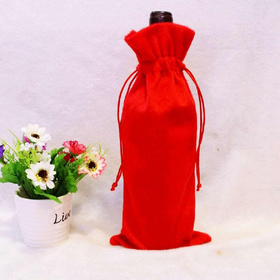 Świąteczne etui na butelkę Mikołaj – czerwone ozdobne opakowanie na wino i prezenty