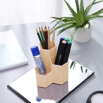 AG605J POJEMNIK NA PĘDZLE DO MAKIJAŻU