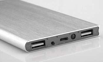 POWERBANK 20000mAh 3,7V zapasowa bateria SLIM + latarka LED srebrny US13B