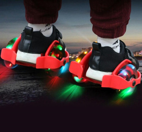 AG234 WROTKI ROLKI ŚWIECĄCE NA BUTY BLAC