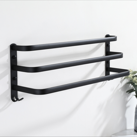 Metalowy wieszak łazienkowy loft – czarny mat, 3 ramiona i haczyki, 59 cm