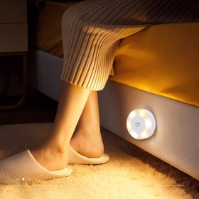Bezprzewodowa lampka nocna LED z czujnikiem ruchu i zmierzchu, USB, magnetyczna