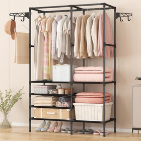 Czarny wieszak metalowy z półkami – stojak na ubrania 108×174 cm