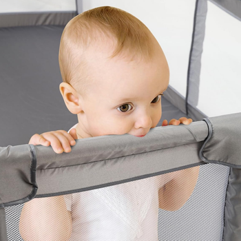 Kojec dla dziecka 200x140 cm XL – duży plac zabaw z siatką, wejście na zamek, uchwyty do nauki chodzenia, szary + torba transportowa