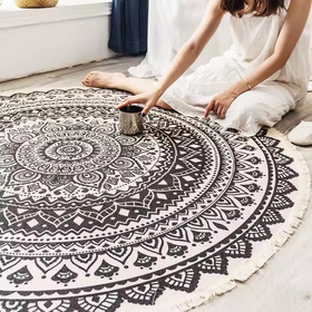 Dywanik dekoracyjny boho z frędzlami – granatowo-szary, 95 cm, idealny do salonu i przedpokoju