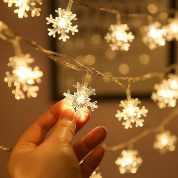 Lampki choinkowe LED 20 szt. – Płatki śniegu, ciepła biel, zasilanie na baterie, 300 cm DA324