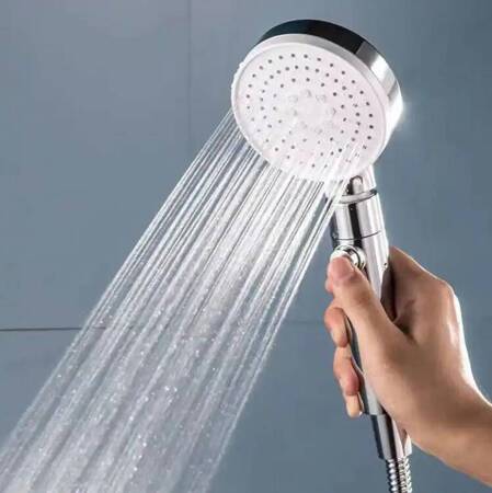 Zestaw prysznicowy SŁUCHAWKA Prysznicowa z wbudowanym wentylatorem + wąż 150cm biała AG894C